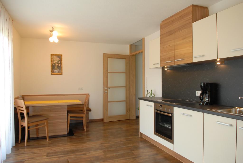 Appartament Eichnerhof Kiens Zimmer foto